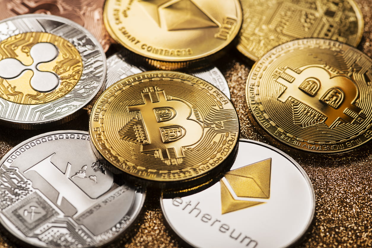 bitcoin-and-alt-coins-cryptocurrency.jpeg
